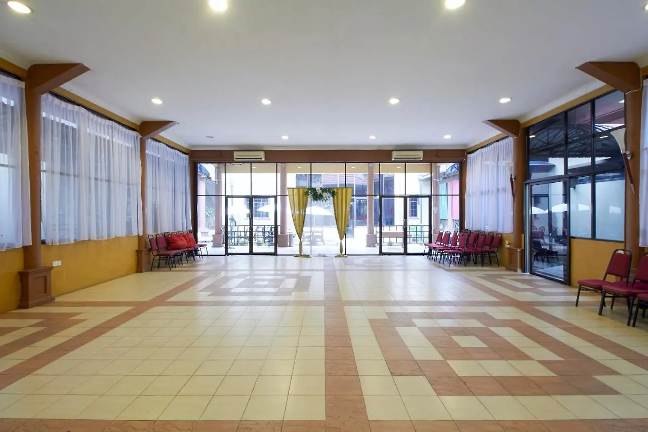 D'Jawi Bella Hotel Парит-Бунтар 3*,